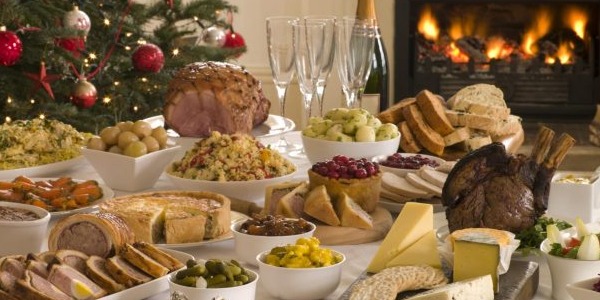 Pasti Natalizi Abbondanti e le Difficoltà Digestive: Consigli per un Natale Gustoso e Salutare